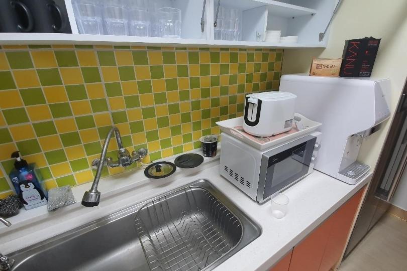 Jeju Guesthouse Togŭnnae Buitenkant foto