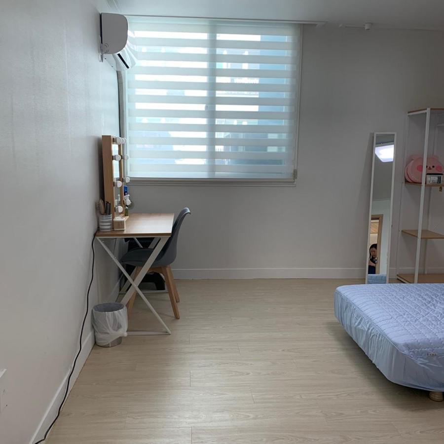 Jeju Guesthouse Togŭnnae Buitenkant foto