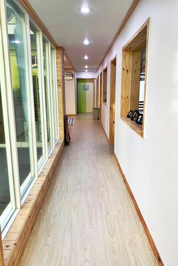 Jeju Guesthouse Togŭnnae Buitenkant foto