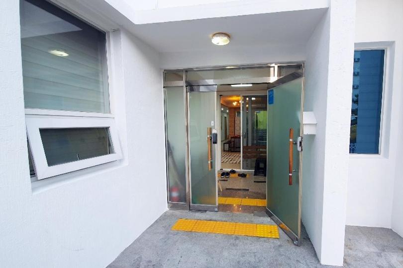 Jeju Guesthouse Togŭnnae Buitenkant foto