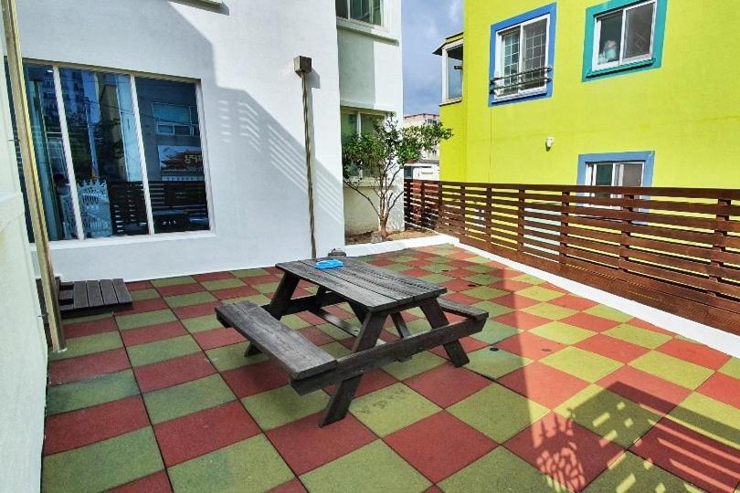 Jeju Guesthouse Togŭnnae Buitenkant foto